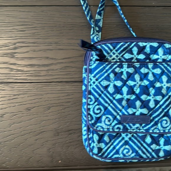 Vera Bradley Hip cross body bag. Brand new no tags . - Picture 5 of 5